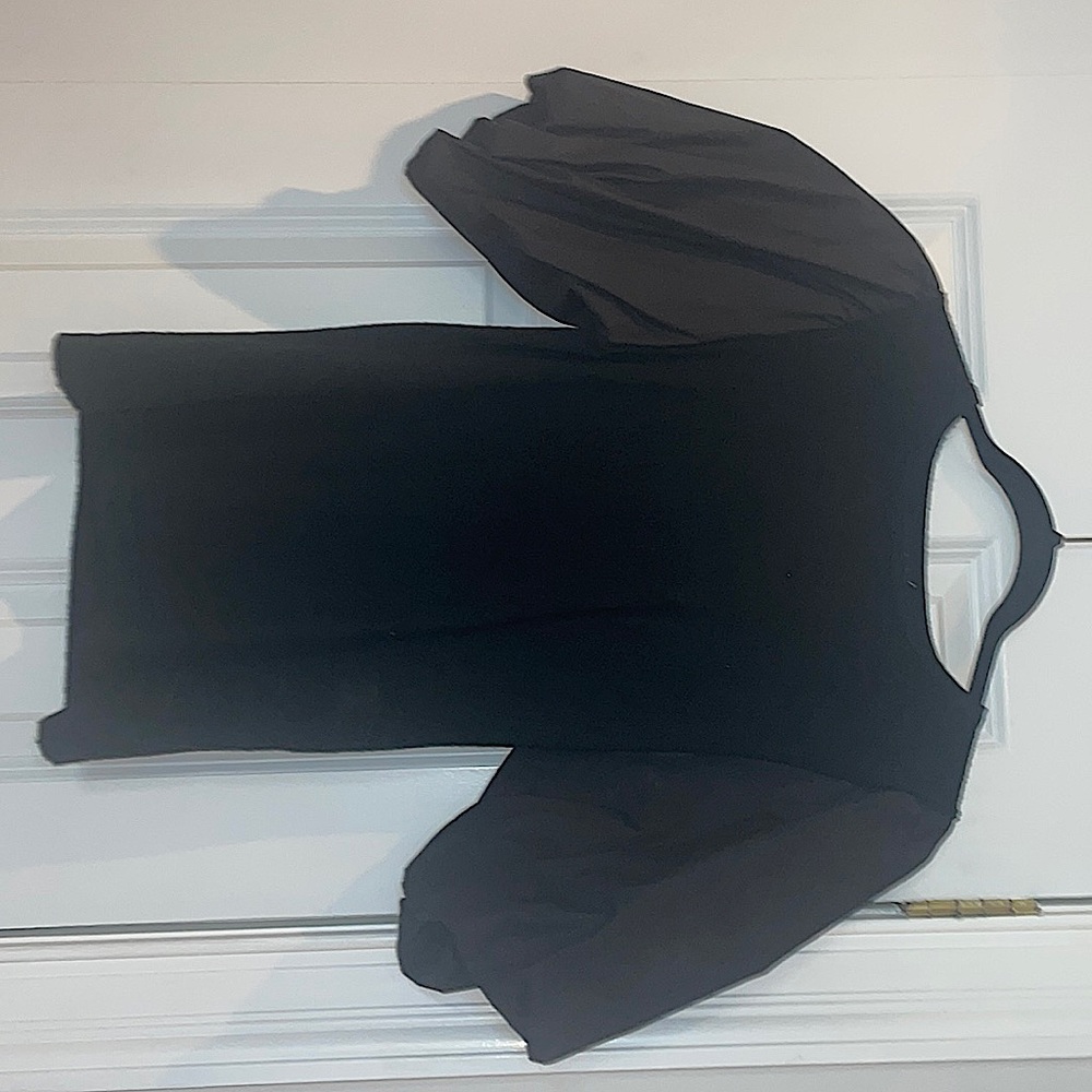Black mid-sleeve top